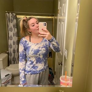 patterned long sleeved top